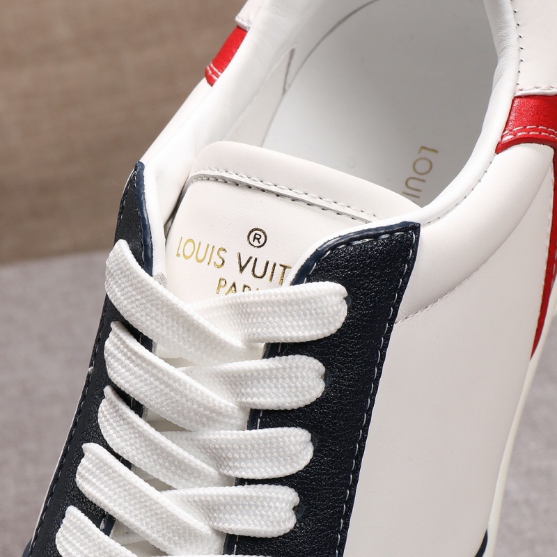 1A5HW5 LV Rivoli 運動鞋 小牛皮配Monogram帆布男鞋 LV板鞋 白色