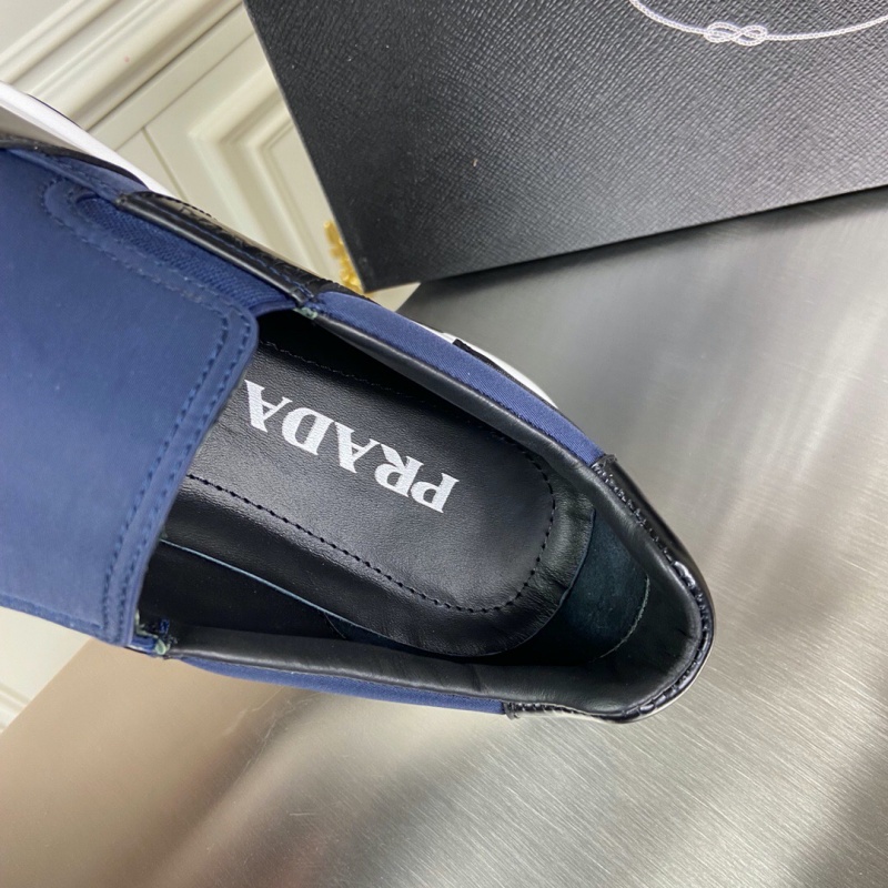 4D3480 Prada華達呢和亮面皮革運動鞋 普拉達2020休閑運動鞋 藍色