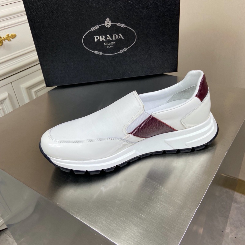 4D3480 Prada華達(dá)呢和亮面皮革運(yùn)動(dòng)鞋 普拉達(dá)新款男鞋 白色