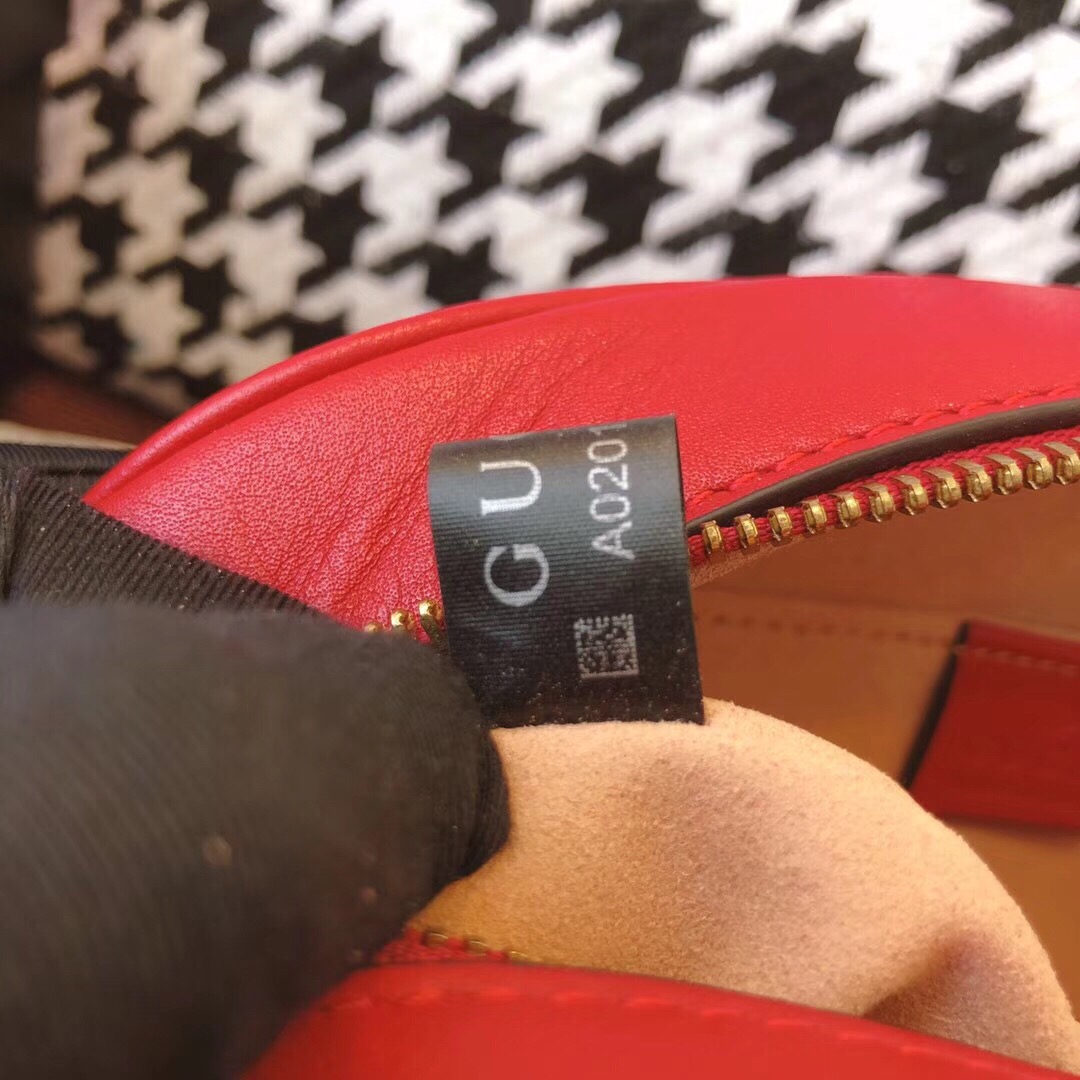 447632 Gucci GG Marmont系列小號絎縫肩背包 古馳相機包 紅色