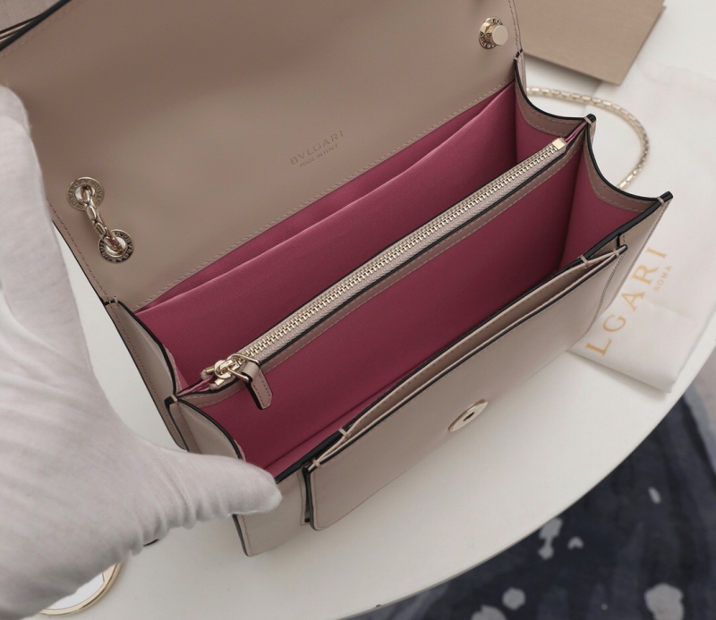 Bvlgari寶格麗 Serpenti Forever系列女包 寶格麗蛇頭包 奶茶色