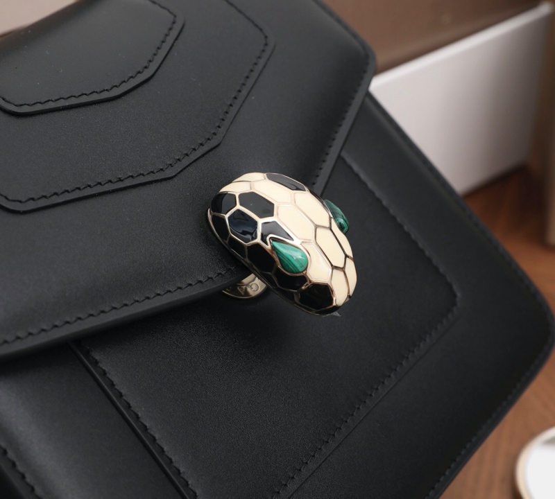 Bvlagari寶格麗 Serpenti Forever系列翻蓋女包 寶格麗手提蛇頭包 黑色