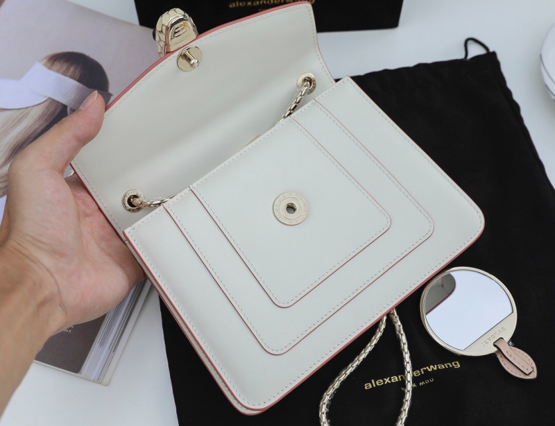 BVLGARI寶格麗 Serpenti Forever系列女包 翻蓋蛇頭包 白色