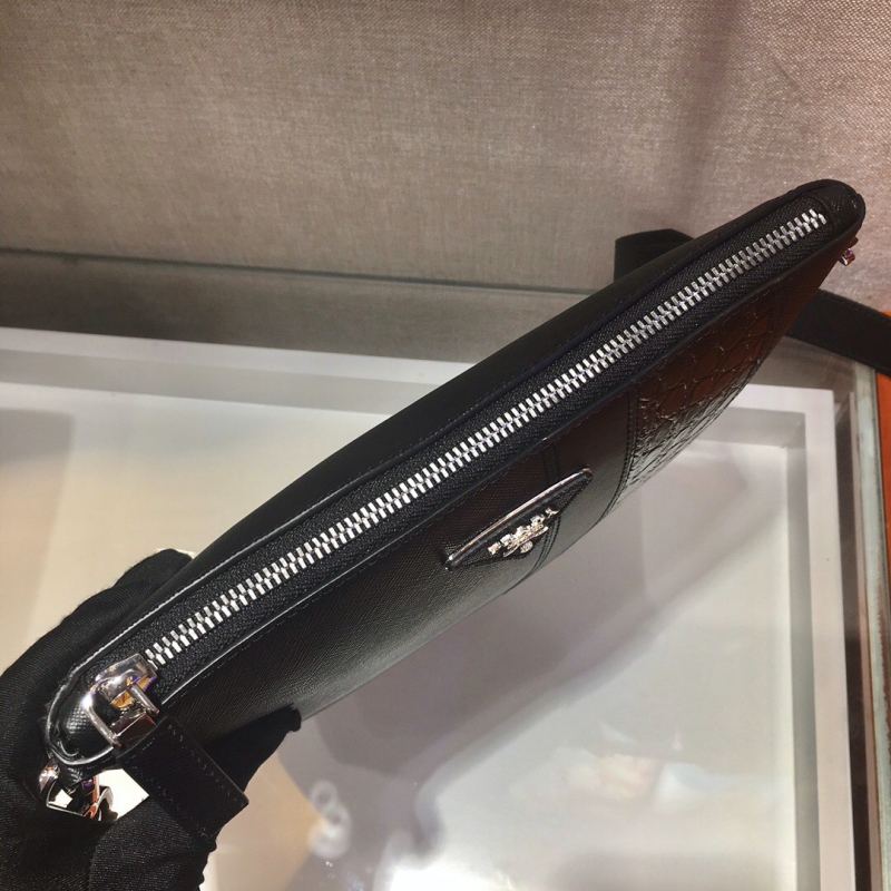 2VH089 Prada普拉達 Saffiano 斜挎包 鱷魚紋飾邊郵差包 黑色