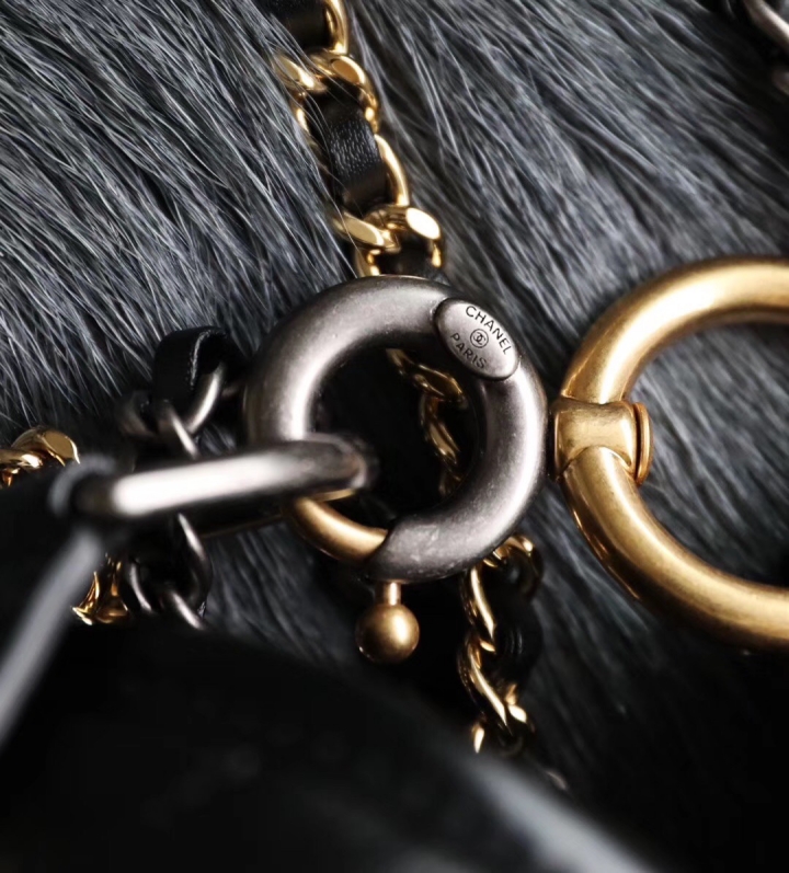 香奈兒Gabrielle Bag流浪包 Gabrielle流浪包寬handle大號(hào) 黑色