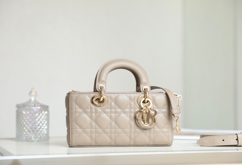 M0613 迪奧Dior Lady D-Joy 小號手袋 羊皮革藤格紋 杏色