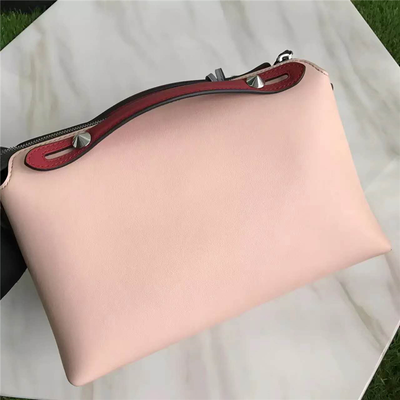 149S FENDI 芬迪 2017新款 柔軟小牛皮 拼色波士頓手提包挎包 裸粉拼灰