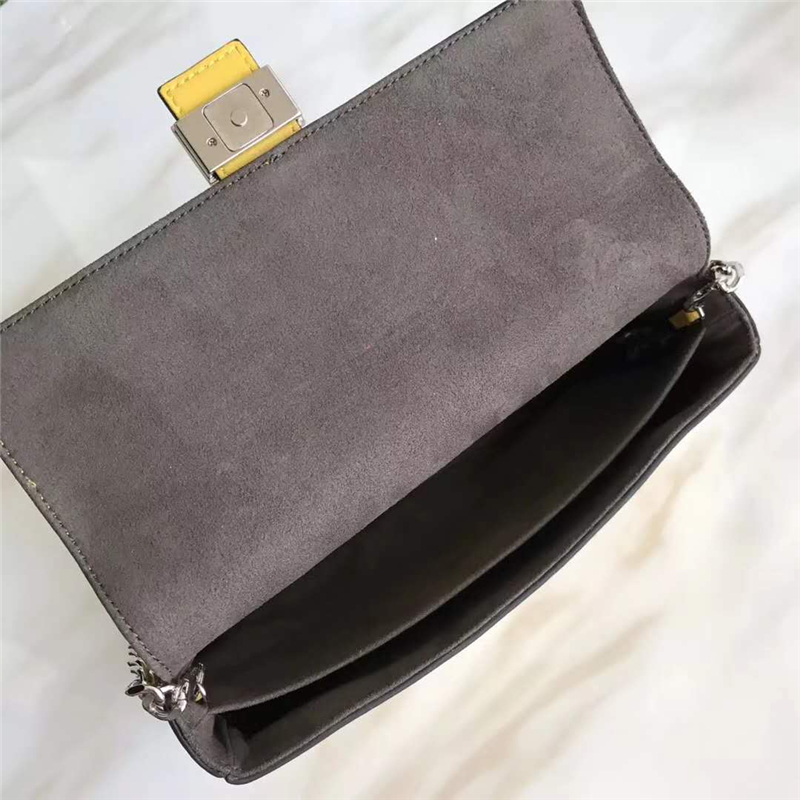 212 FENDI 芬迪 時裝秀MICRO BAGUETTE 翻蓋雙F 鏈條 手提斜挎包 黃色