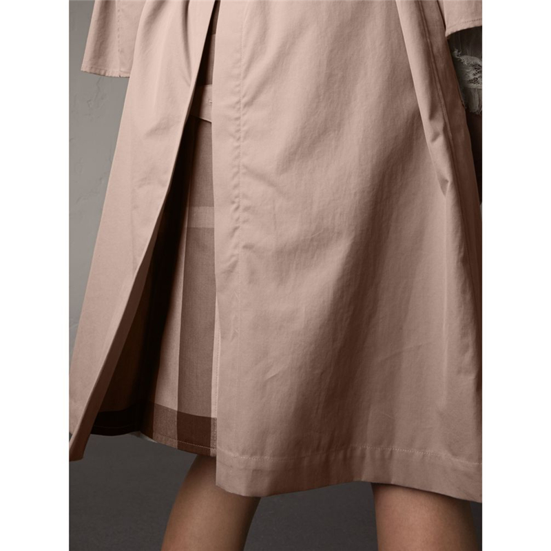 40517831 巴寶莉 喇叭袖 輕薄 嘎巴甸 Trench 女士長(zhǎng)款風(fēng)衣 古典灰褐粉紅