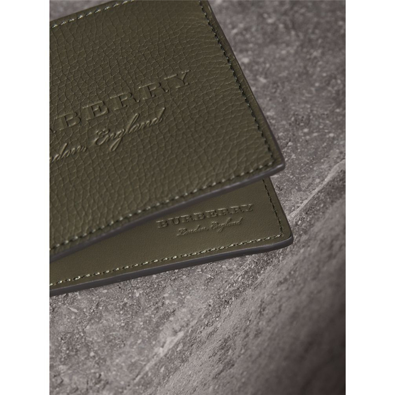 40585581 巴寶莉 壓花皮革 雙折式 錢夾 巴寶莉錢包 石板綠