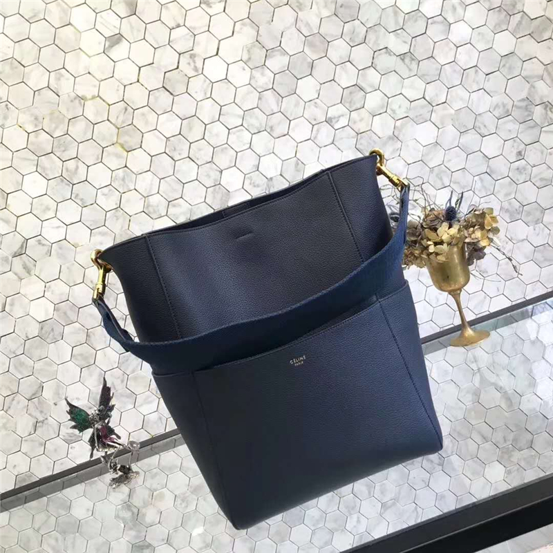 Celine 賽琳 Seau Sangle 小牛皮 寬肩帶 Sangle水桶包 藏藍色