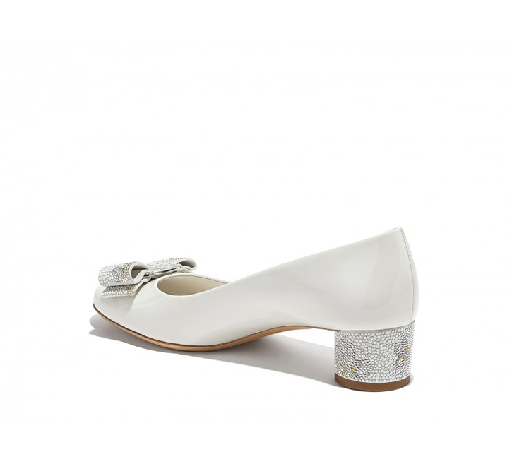 688286 Ferragamo菲拉格慕 馬賽克VARA 牛皮 蝴蝶結(jié)高跟鞋 白色