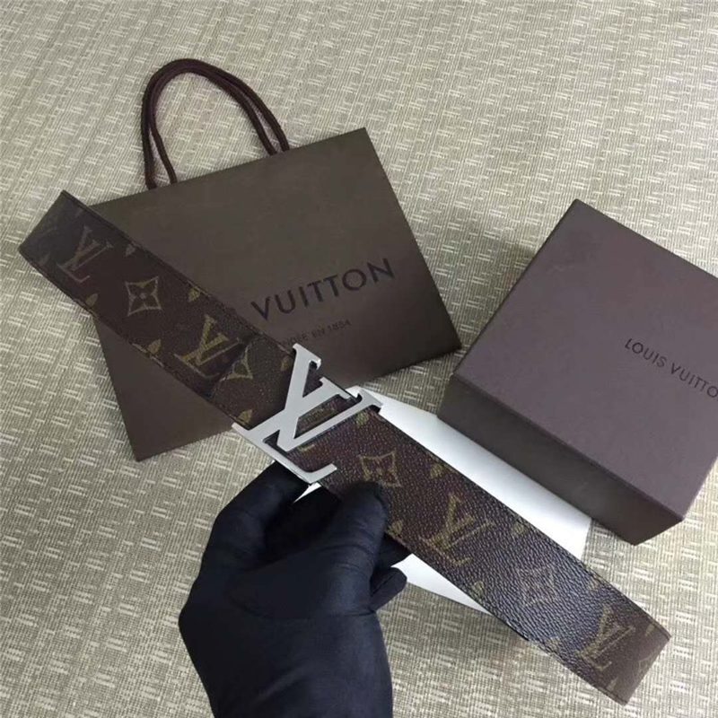 M9043U LV Initiales 雙面腰帶 LV皮帶 LV男士腰帶 啡色銀扣