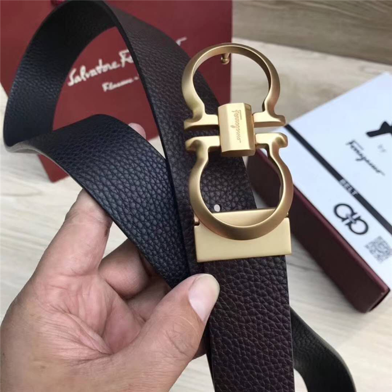 Ferragamo菲拉格慕 雙面原版皮 男士正裝腰帶 商務(wù)休閑款 荔枝紋金扣