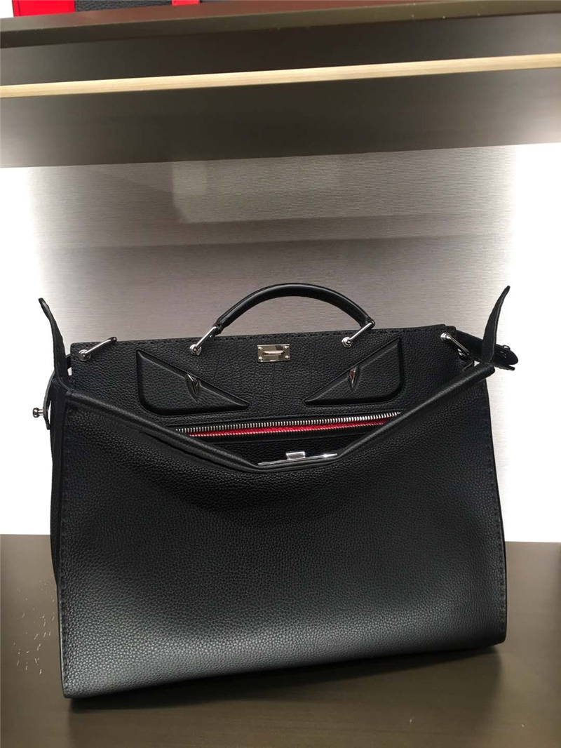 1518 Fendi PEEKABOO FIT羅馬皮 全手工縫制 男士 纖薄手提包 黑色