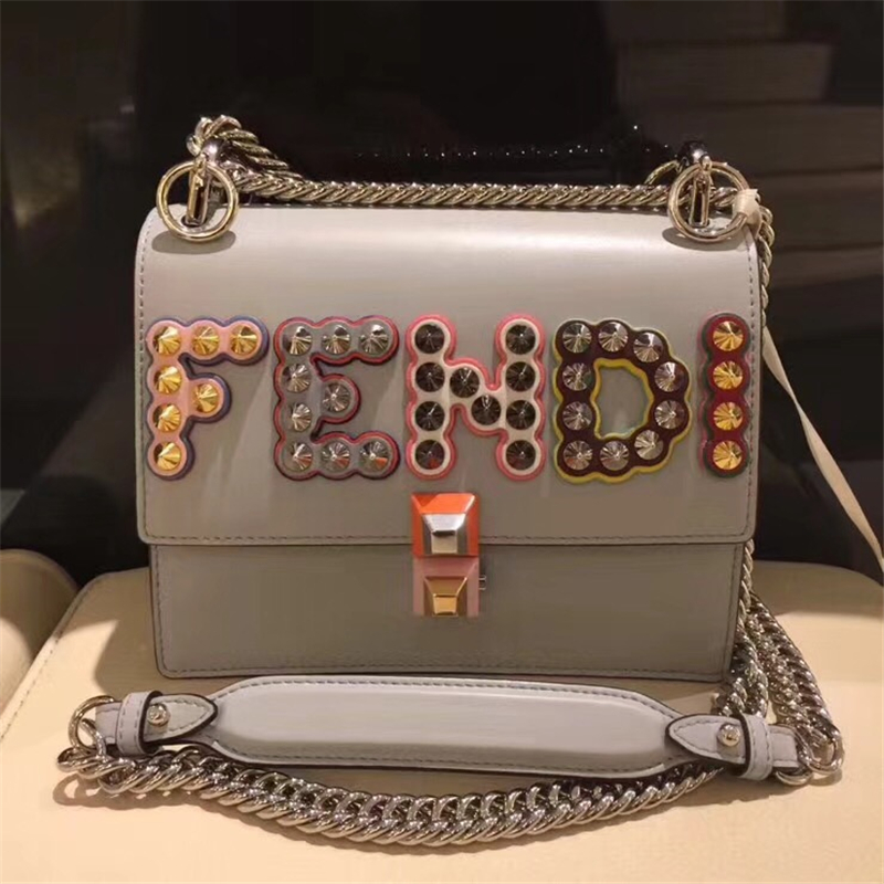 1381 FENDI芬迪 KANI翻蓋手袋 玻璃鉚釘 芬迪女包 斜背包包