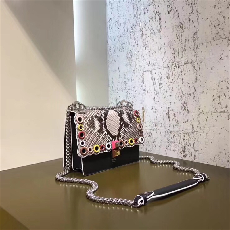 381 FENDI芬迪 KANI手袋 玻璃鉚釘 芬迪女包 蛇包 斜背包包