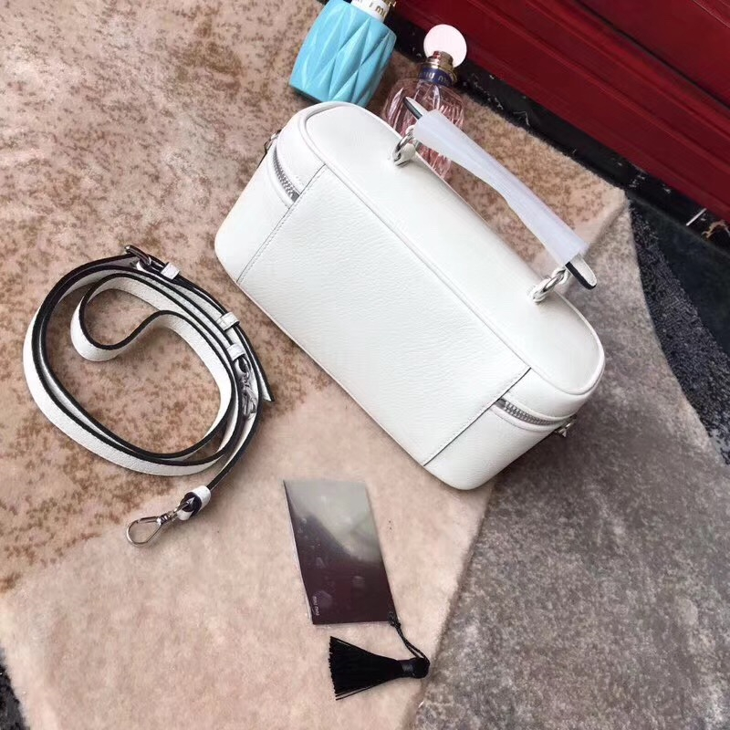 5BH122 MIUMIU繆繆 專柜最新款 大號 山羊皮 手提單肩包 白色