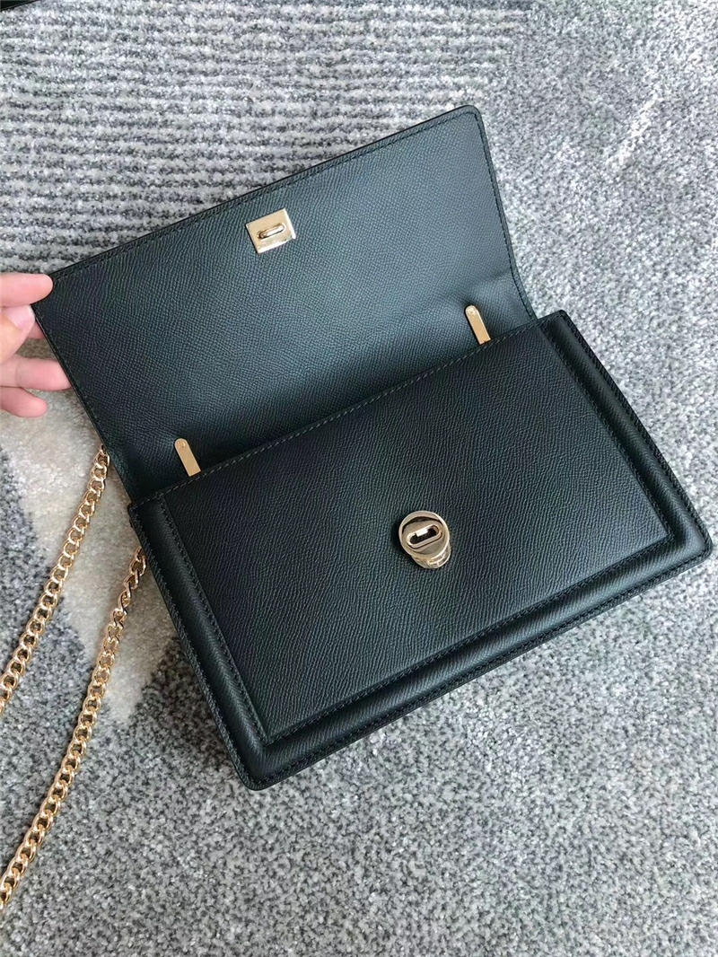 21G462 Ferragamo菲格拉慕 手掌紋牛皮 Vara蝴蝶結 大號 鏈條翻蓋包 墨綠