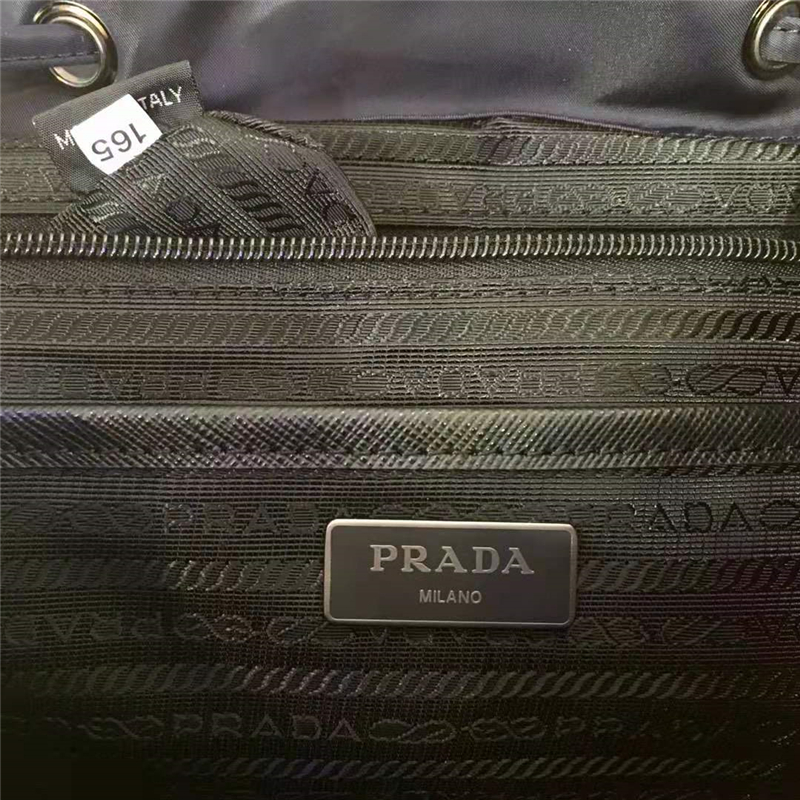 1BZ811 Prada雙肩包 ECONYL再生尼龍 Prada女款雙肩背包 紅標